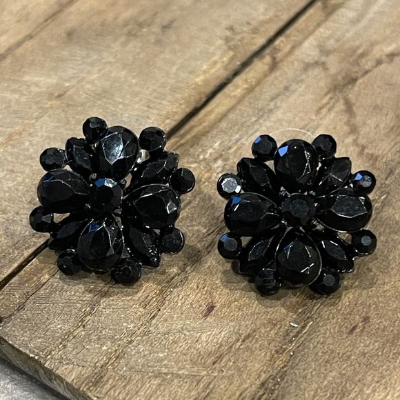 Vintage Acrylic Black Rhinestone Japanned Back Pierced Earrings Disc Back - Picture 1 of 6